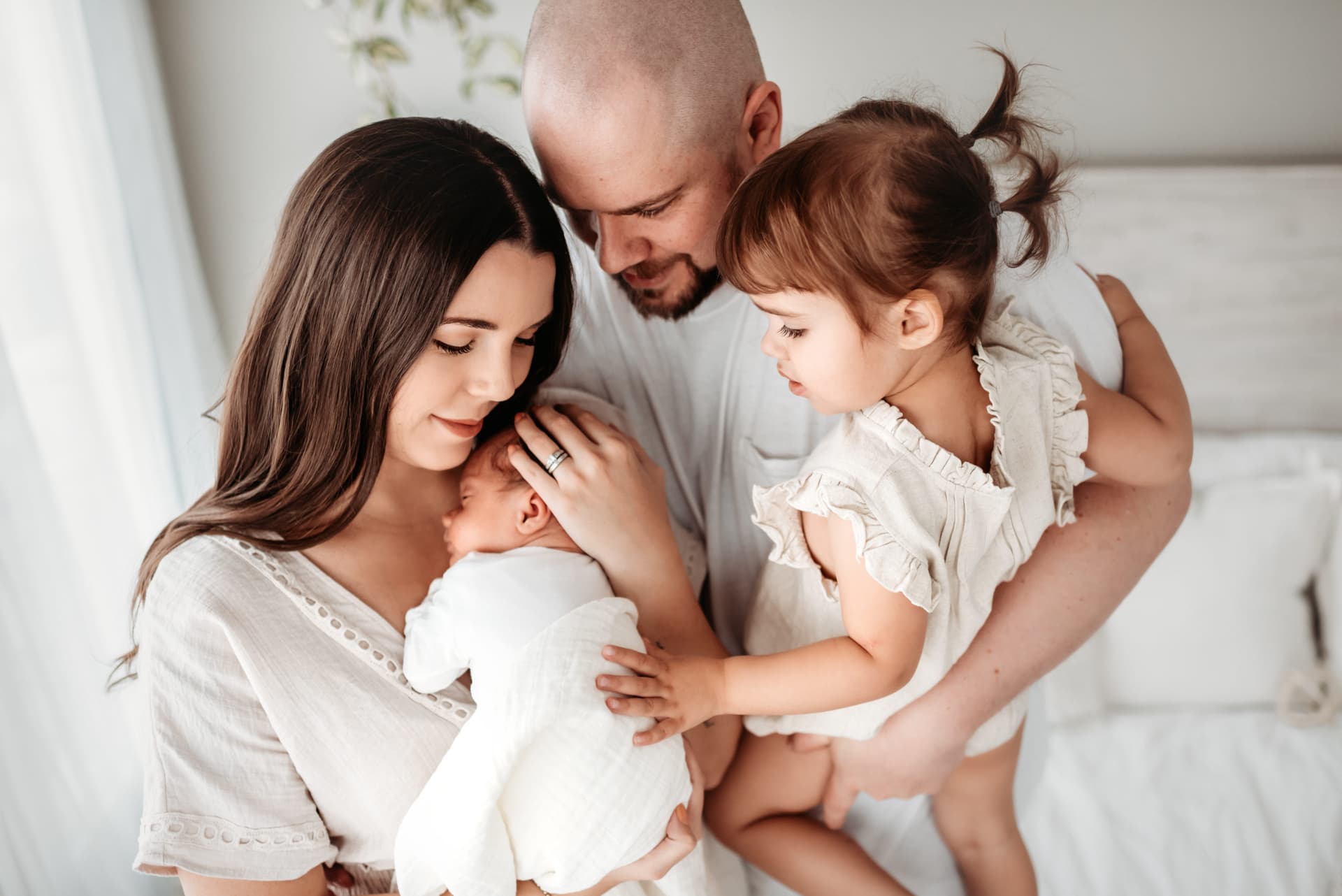 So still und zart – Warum dein Neugeborenen Babyshooting unbezahlbar ist
