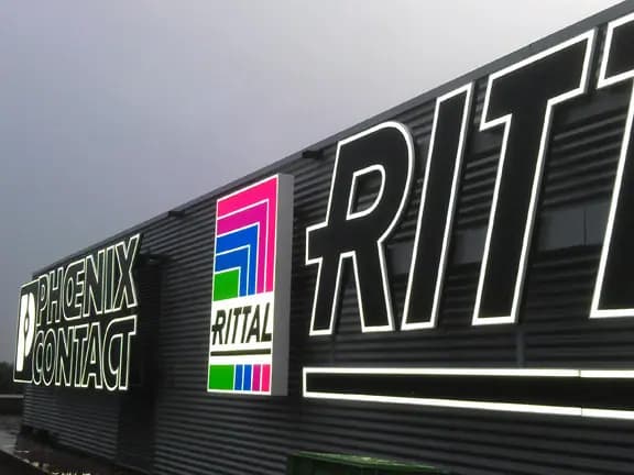 LEDLogo präsentiert: Die vielseitigen Einsatzmöglichkeiten von Led Letter