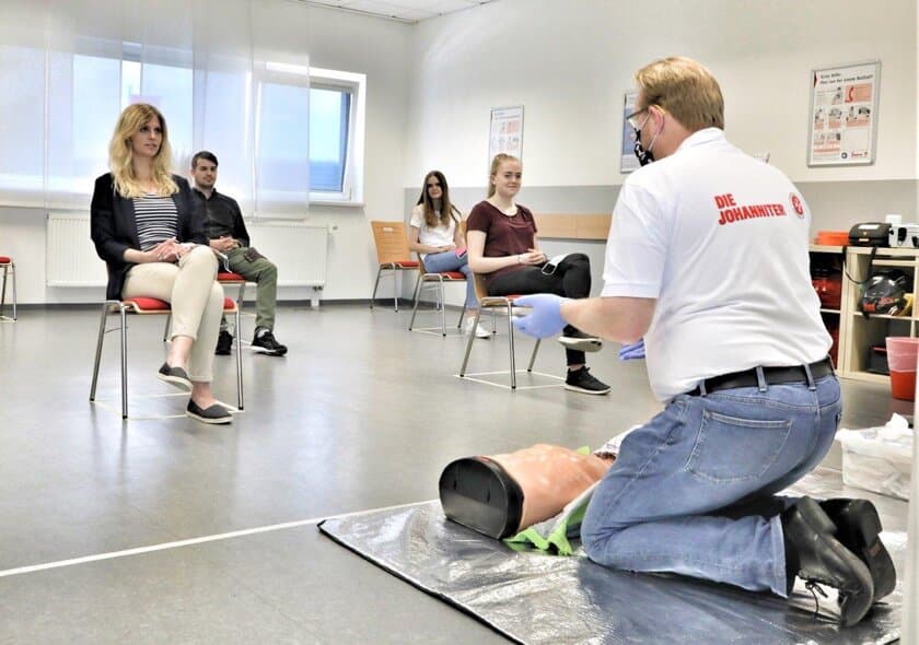 Erste-Hilfe Kurs München: Notfallmaßnahmen praktisch erlernen